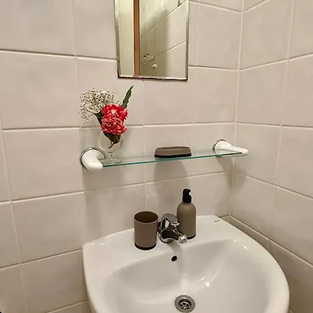 Miro דירה קלפה